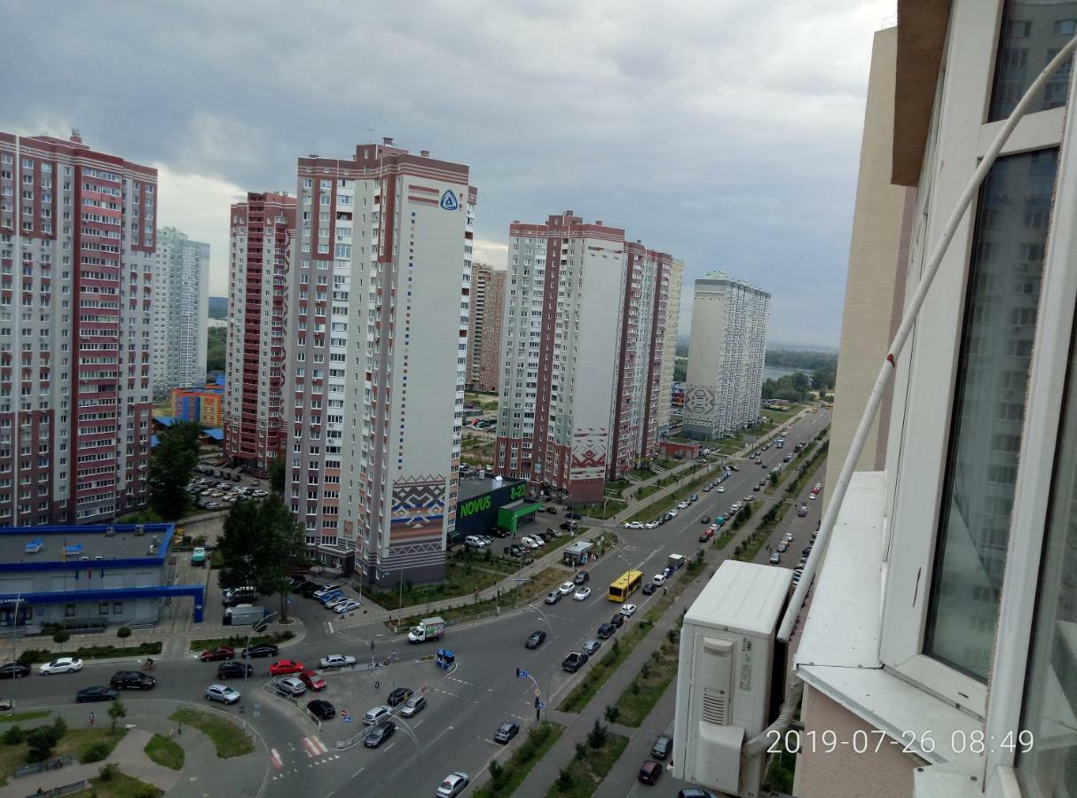 Люкс Апартаменты На Позняках Kiev Exterior foto